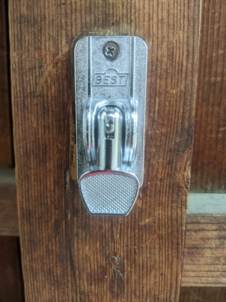 木製引き違い戸　鍵交換　BEST３
