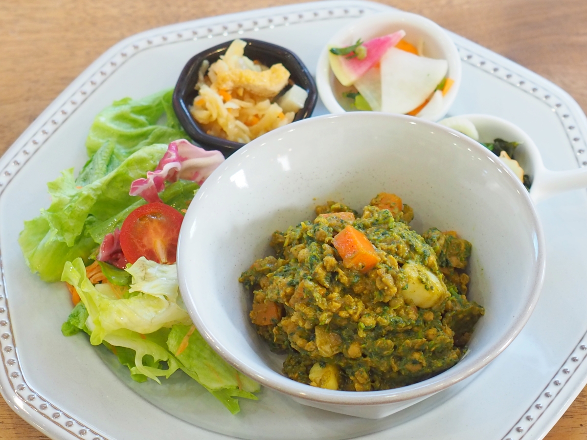 大豆ミートとほうれん草のキーマカレー2.jpg