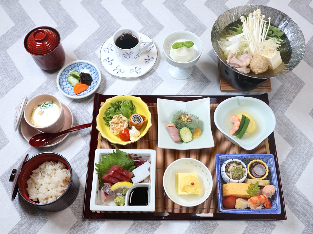 '26.5-6 花遊膳s.jpg