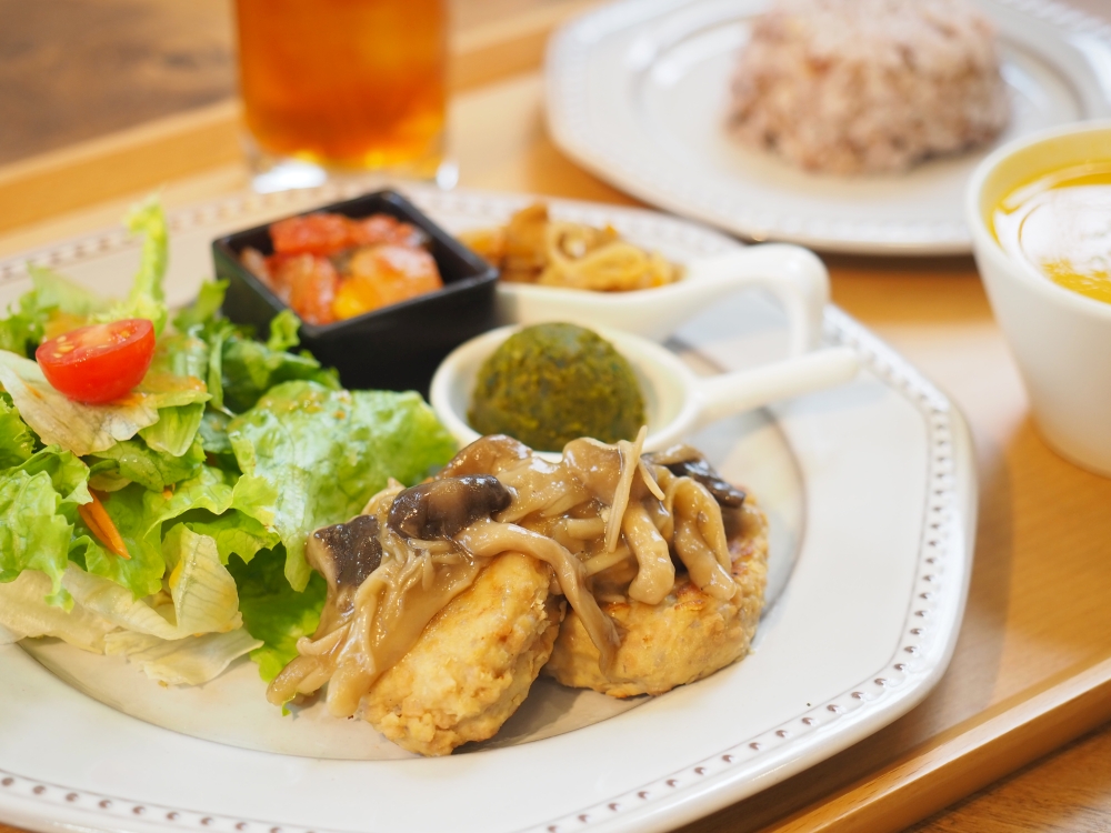 きのこの和風あんかけ豆腐ハンバーグ.jpg