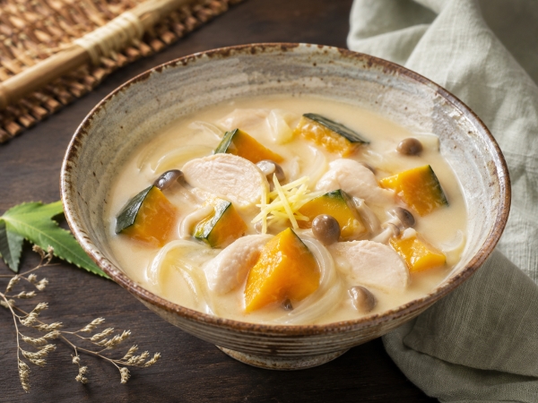 かぼちゃとささみの豆乳味噌スープ