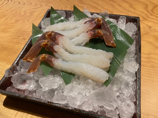 松葉蟹足のお造り　氷締め